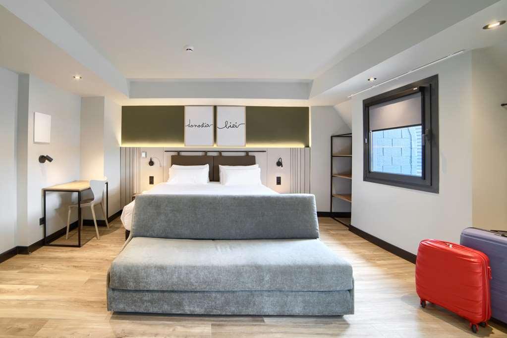 Leonardo Boutique Hotel San Sebastian Room photo